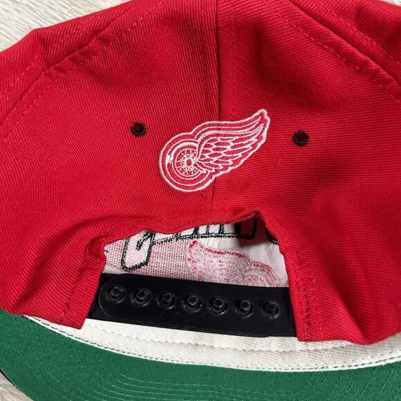 Vintage Detroit‎ Red Wings Hat Snapback NHL Nutmeg Wool Blend Red Black Cap USA - Picture 2 of 9